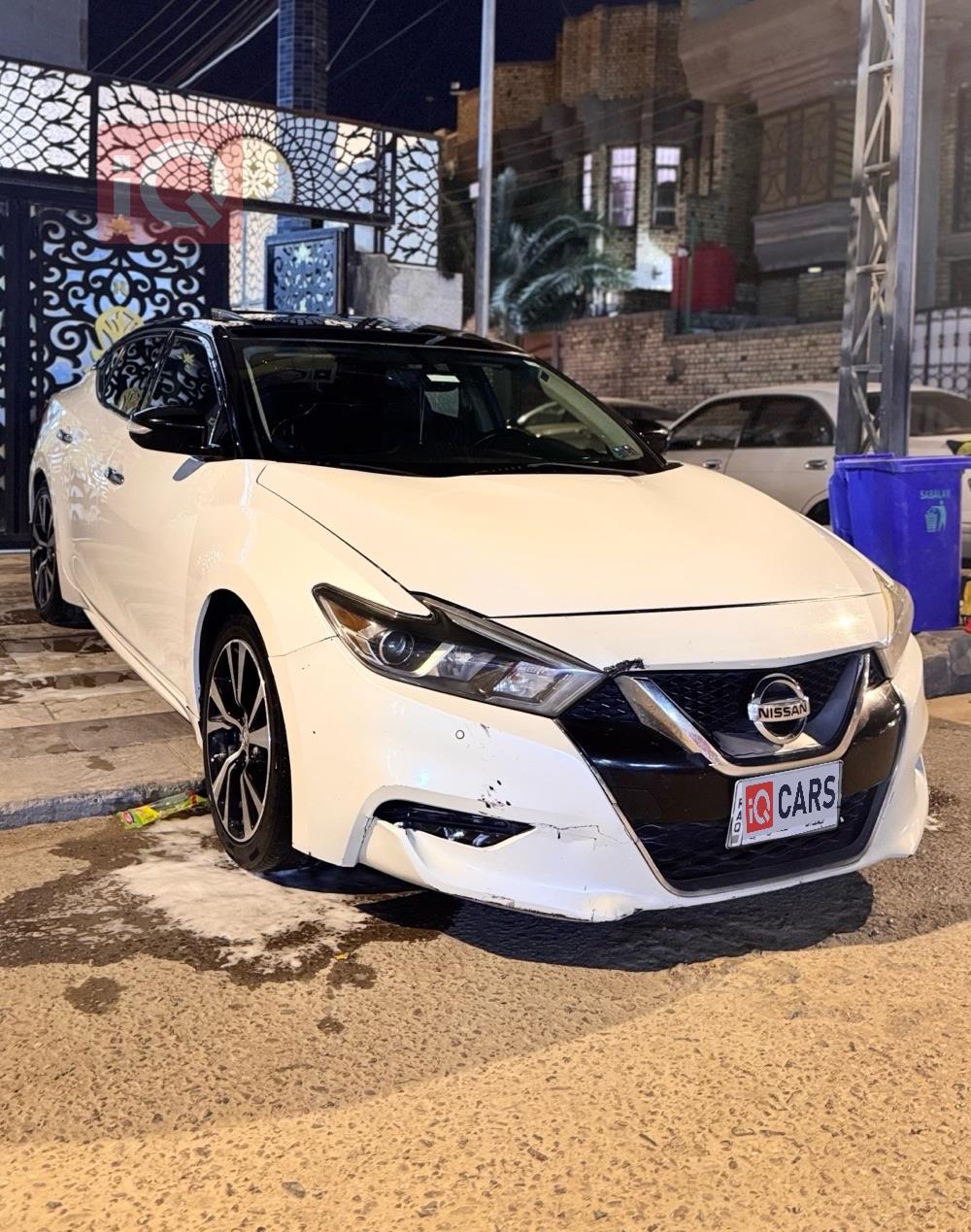 Nissan Maxima